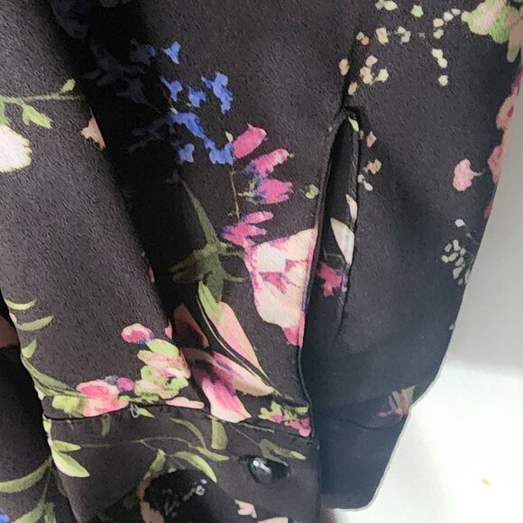 Flower dress with long sleeves - Picture 3 of 9